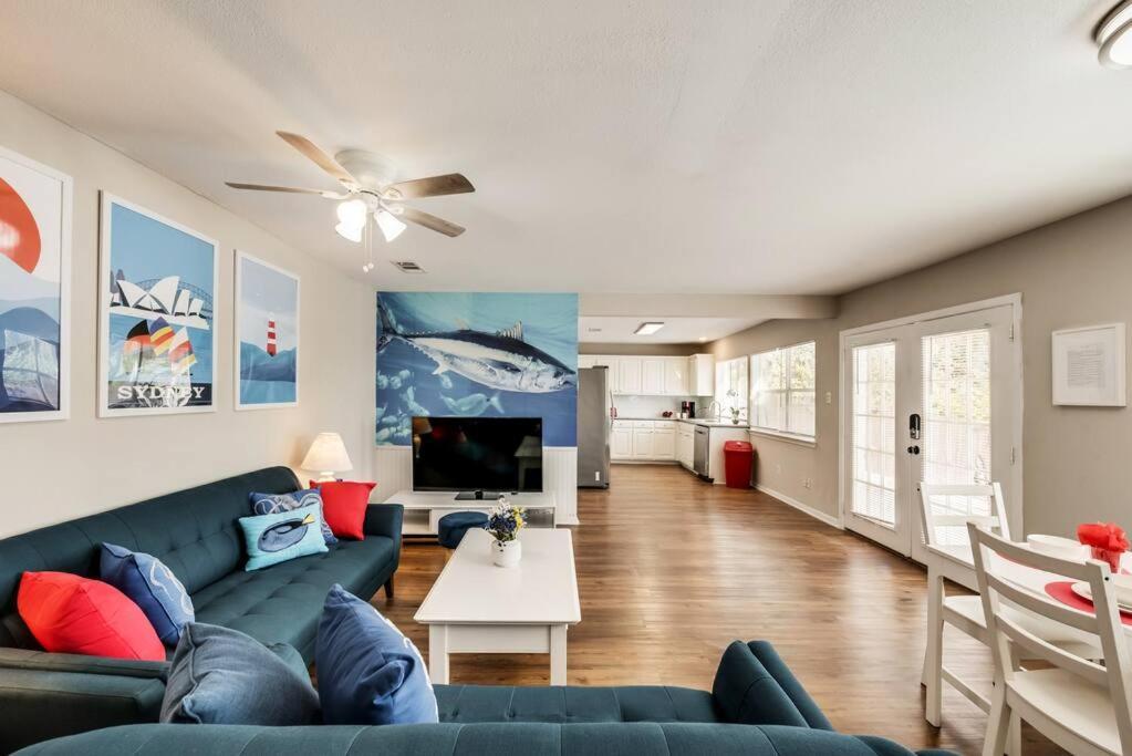 15 Min To At&T Lakefront Home Suite 3 Bed 1 Bath , Read The Listing Irving Kültér fotó